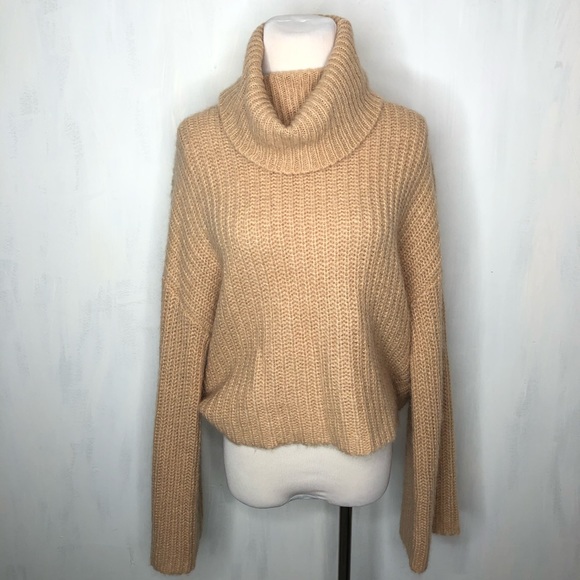 Kendall + Kylie Turtleneck Open Back Sweater S - Picture 2 of 8